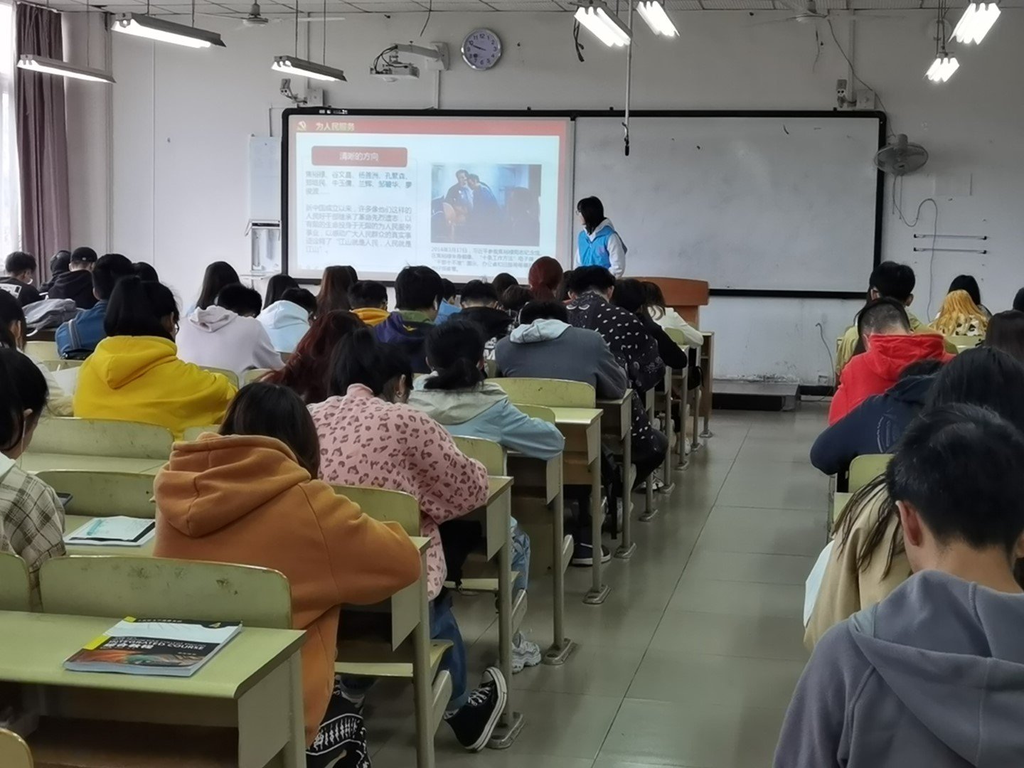 3ECDB 为缅怀革命先烈