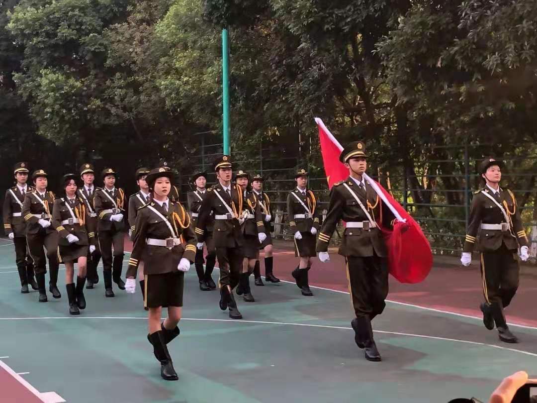 因此为了迎接新中国的成立七十周年