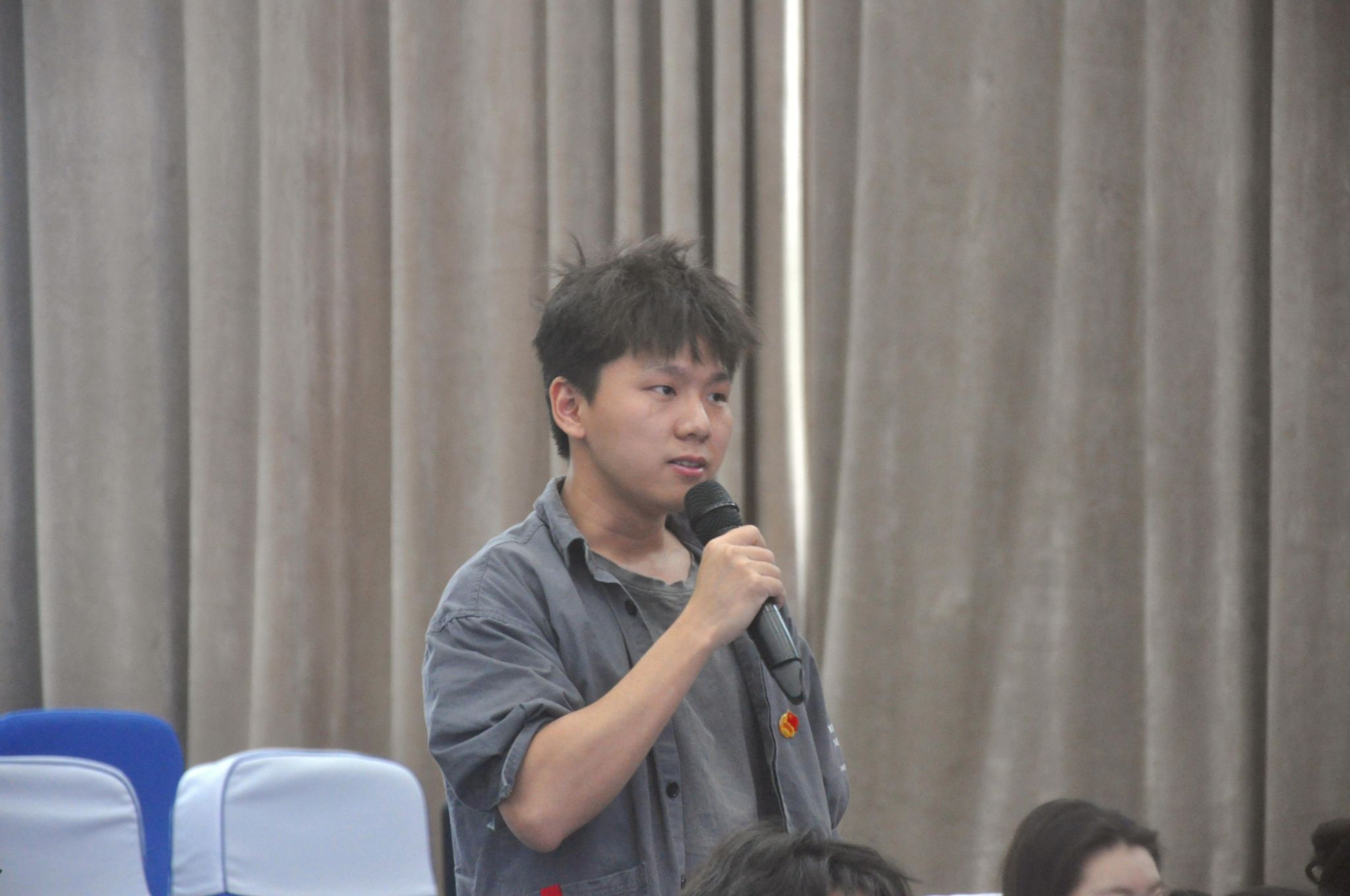 第五期青马工程讲师代表们以及第四期和