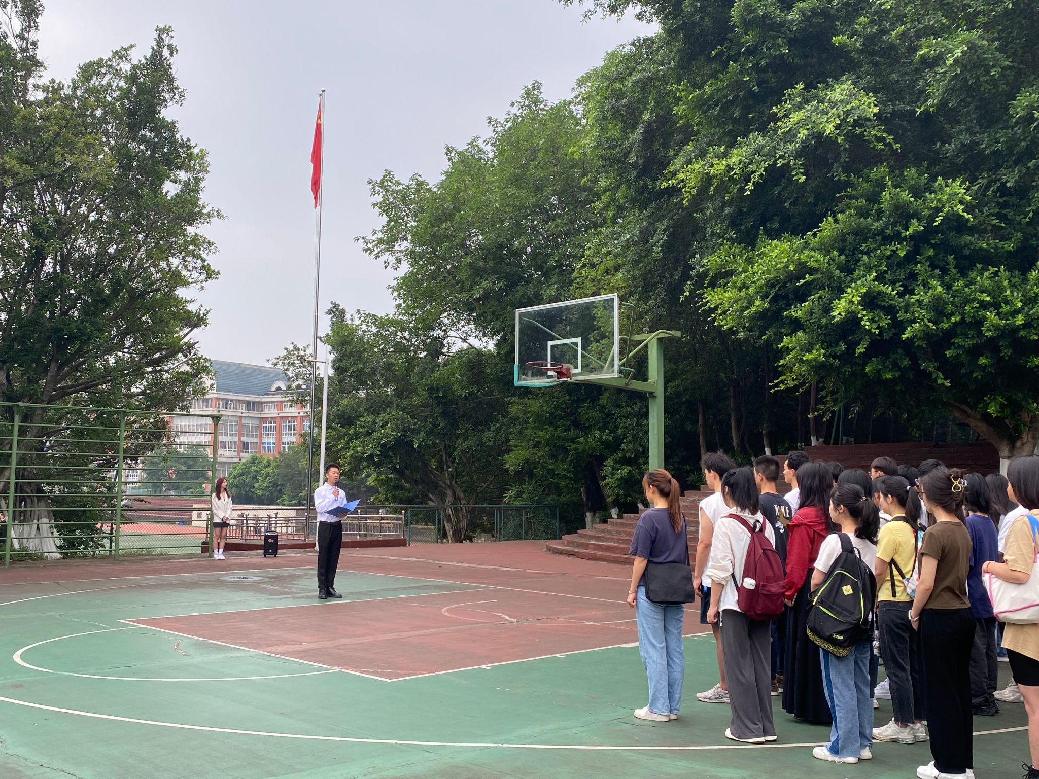 青春伴国行”主题JNSPORTS手机