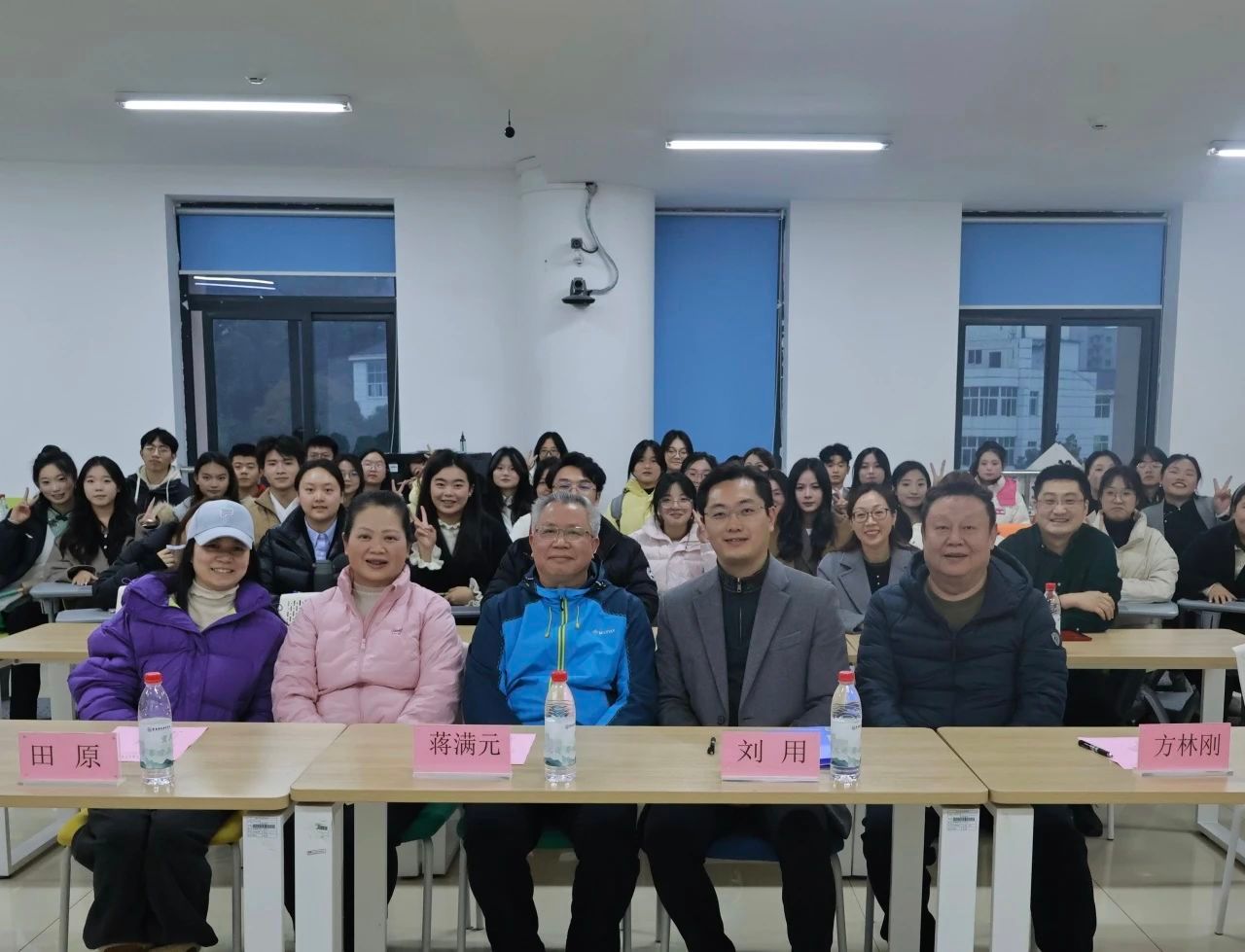 文学与创意传播JNSPORTS最新版