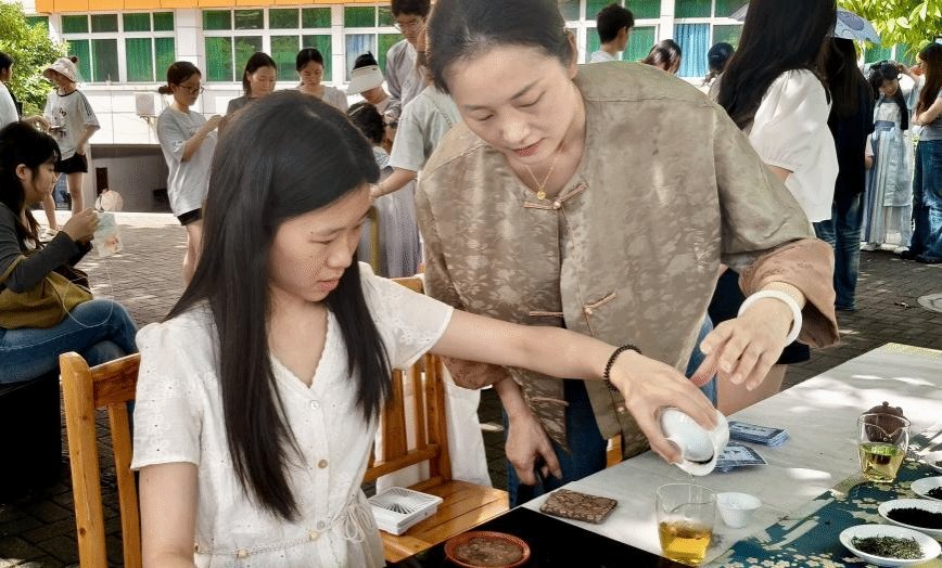 重庆市合川区妙笔银勾艺术培训JNSP