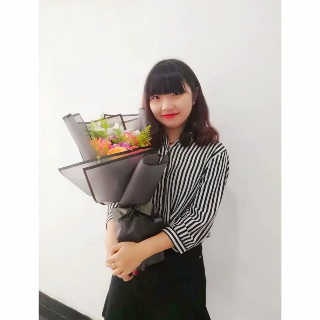 硕博均毕业于华中师范大学