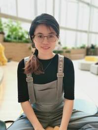 毕业于重庆师范大学